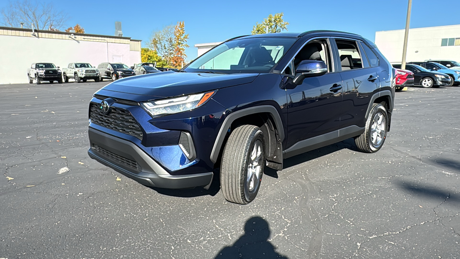 2024 Toyota RAV4 XLE 3