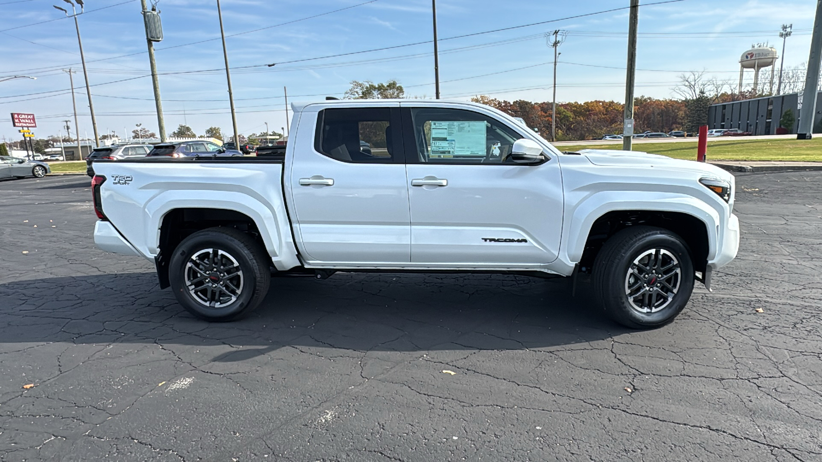 2024 Toyota Tacoma 4WD TRD Sport 8