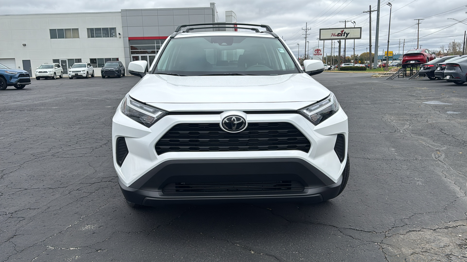 2024 Toyota RAV4 XLE 2