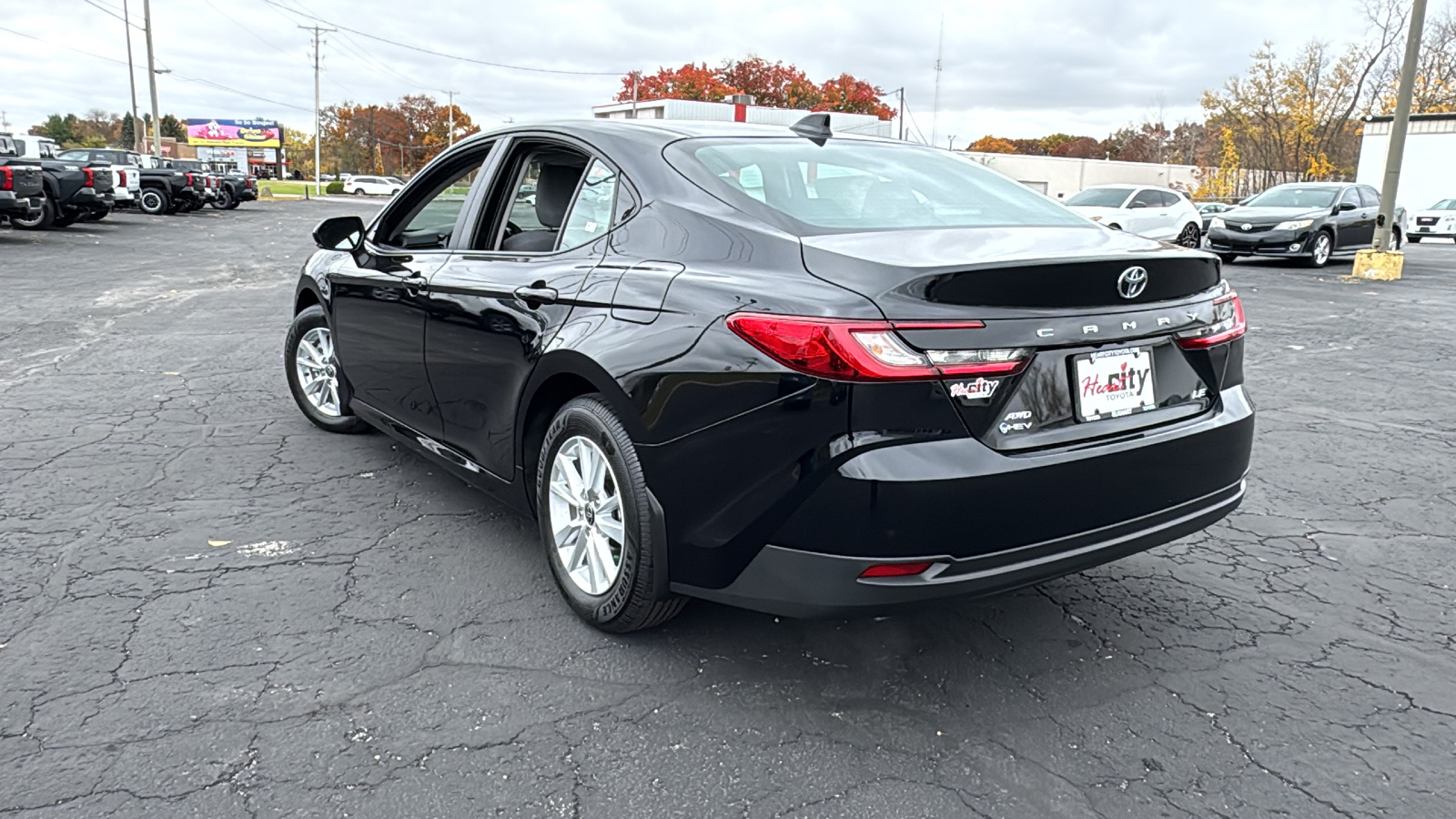 2025 Toyota Camry LE 5