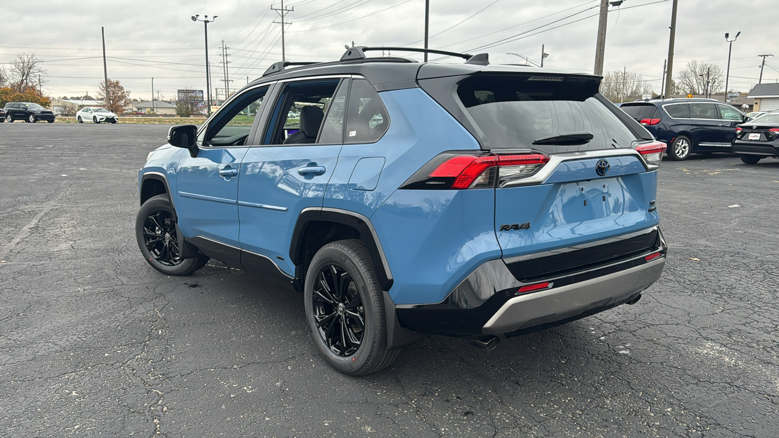 2024 Toyota RAV4 Hybrid XSE 5