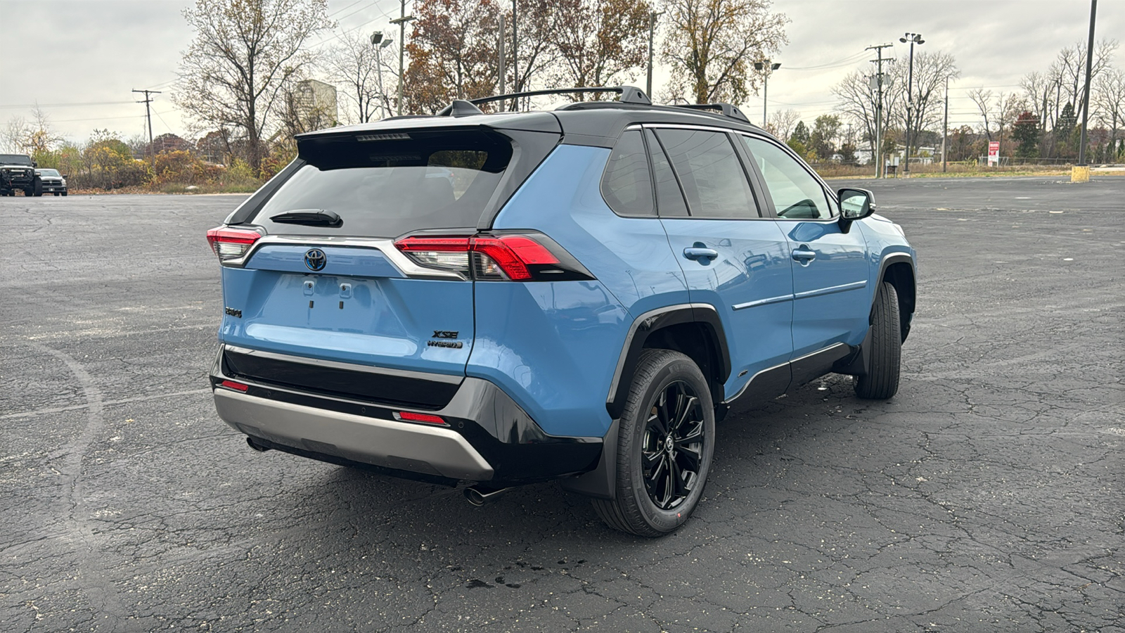 2024 Toyota RAV4 Hybrid XSE 9