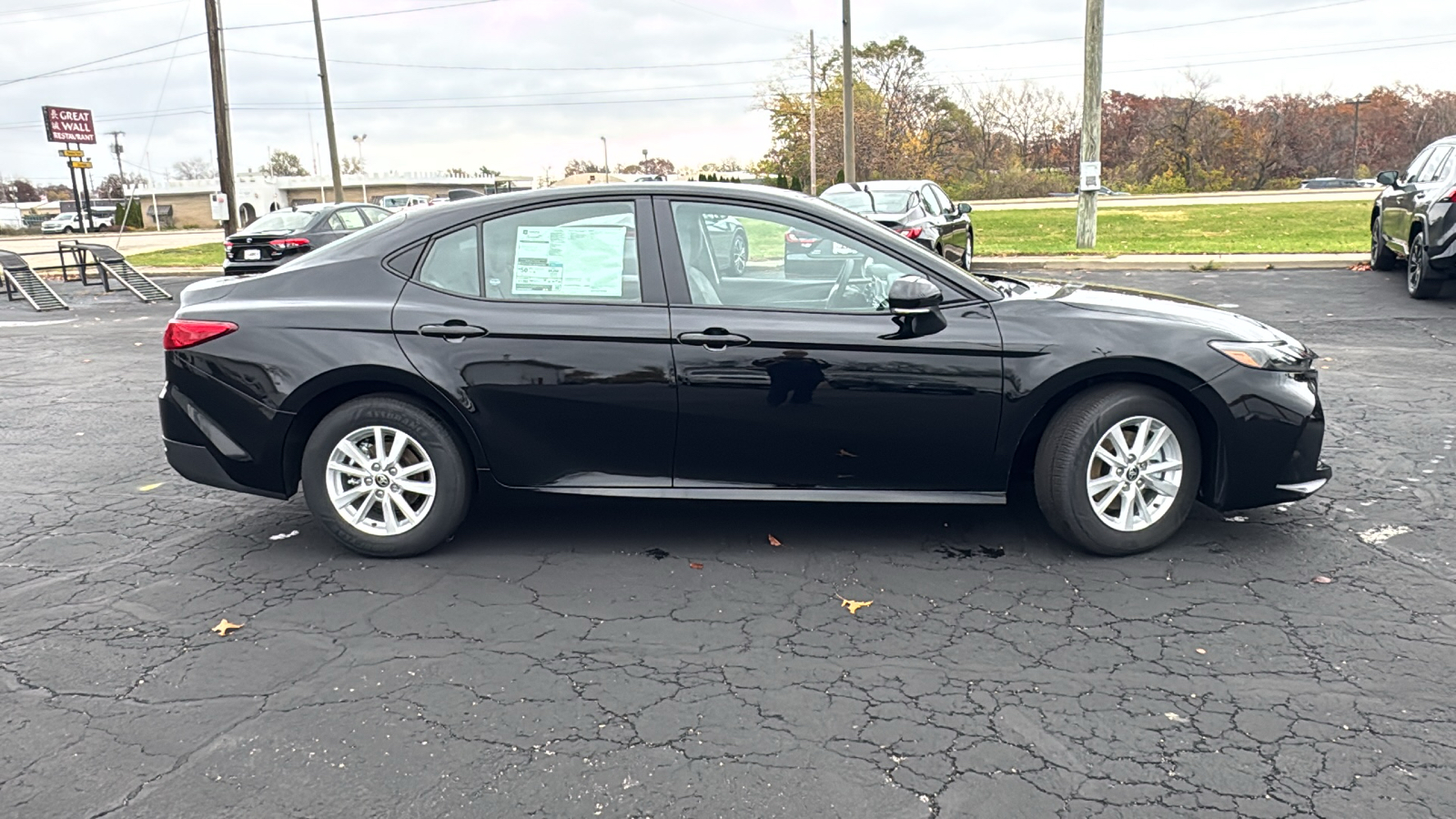 2025 Toyota Camry LE 9