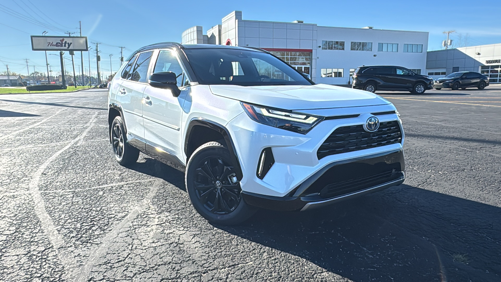 2024 Toyota RAV4 Hybrid XSE 1