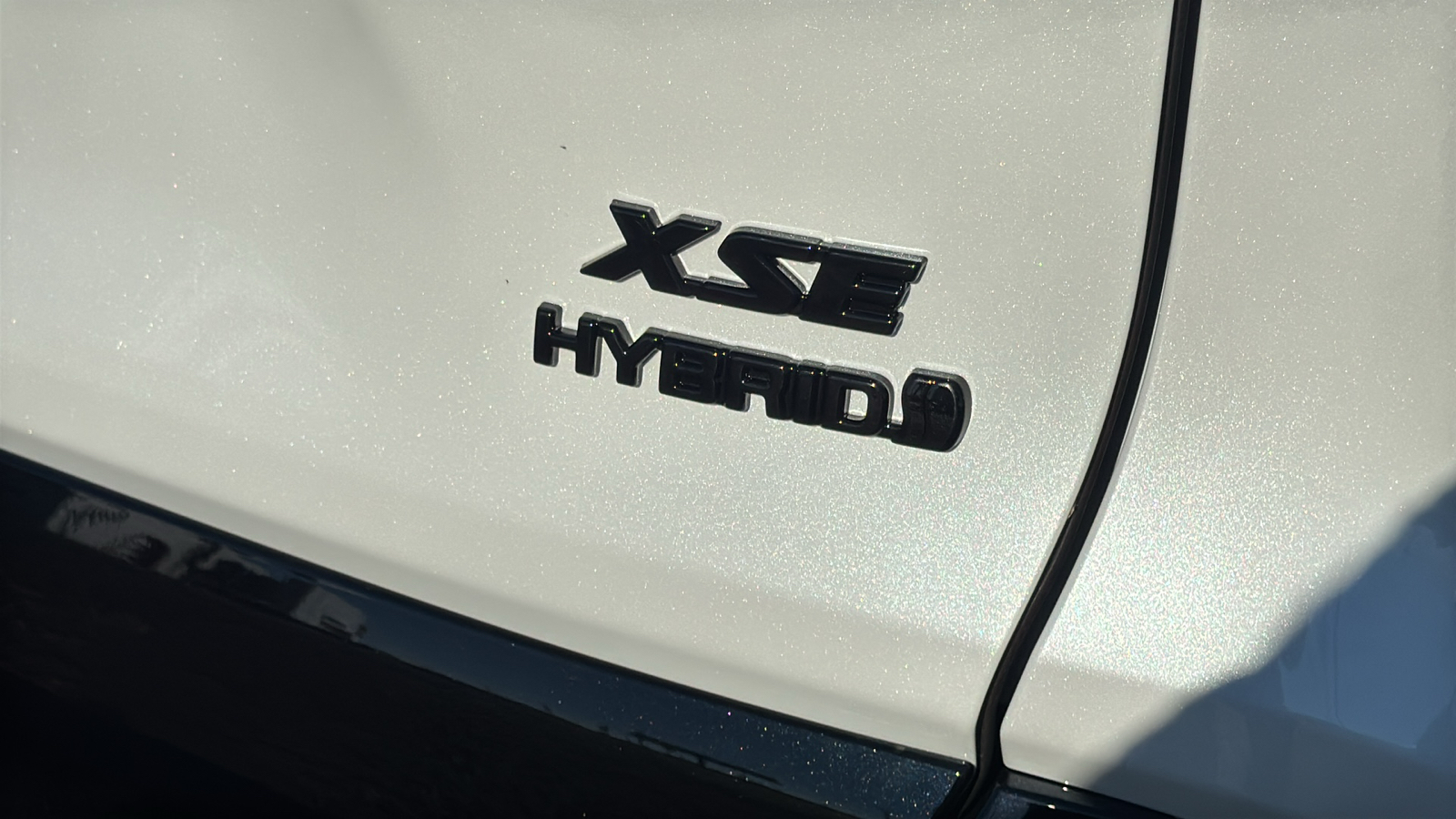 2024 Toyota RAV4 Hybrid XSE 8