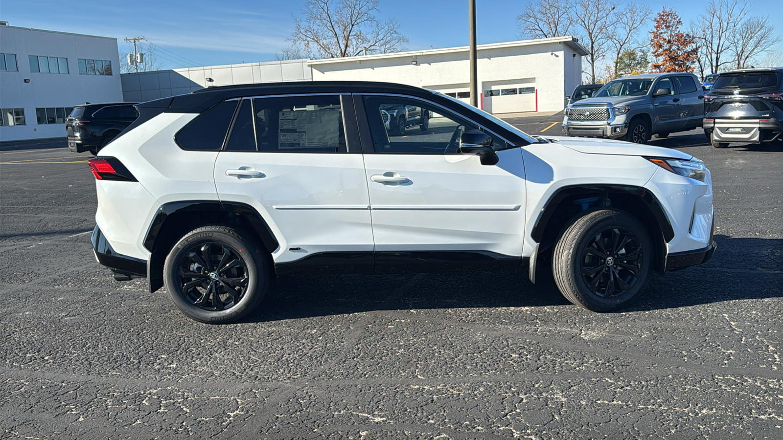 2024 Toyota RAV4 Hybrid XSE 10