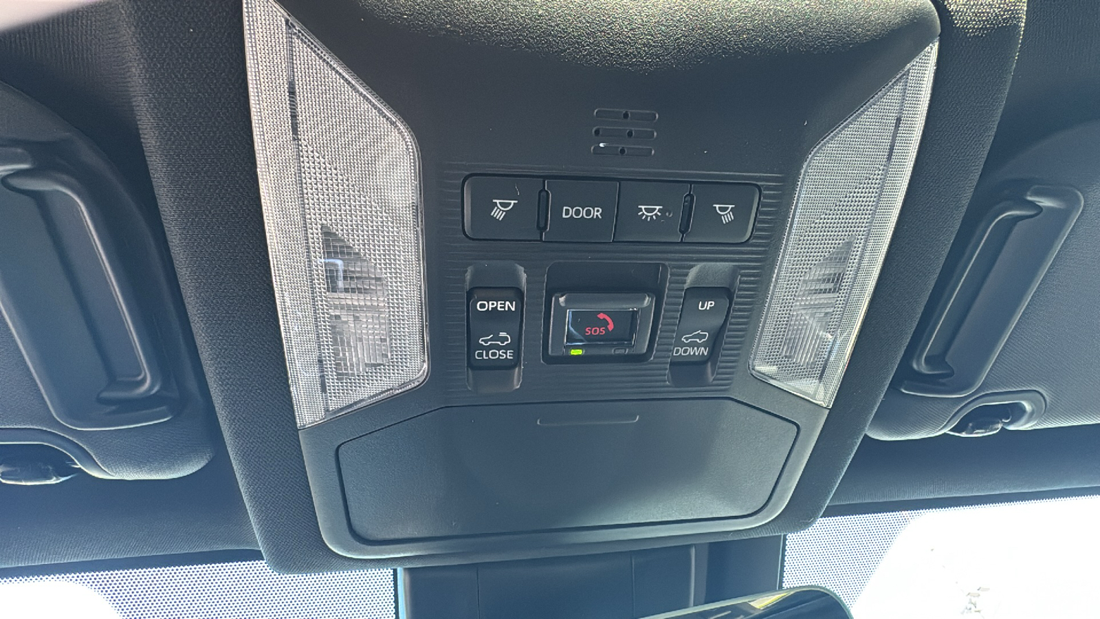 2024 Toyota RAV4 Hybrid XSE 24