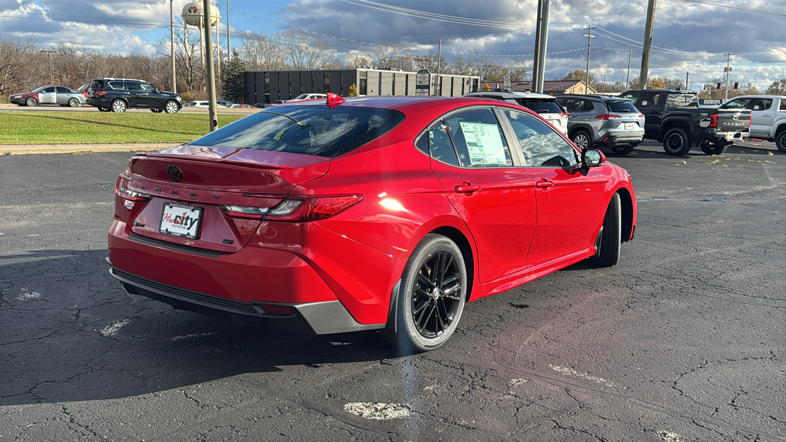 2025 Toyota Camry SE 8