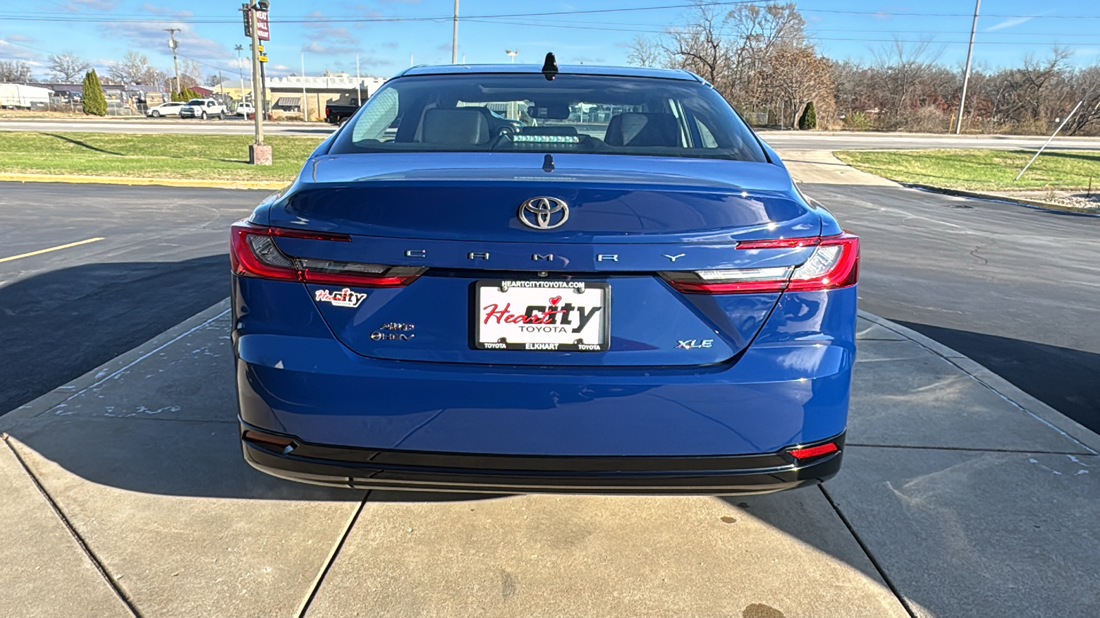 2025 Toyota Camry XLE 6