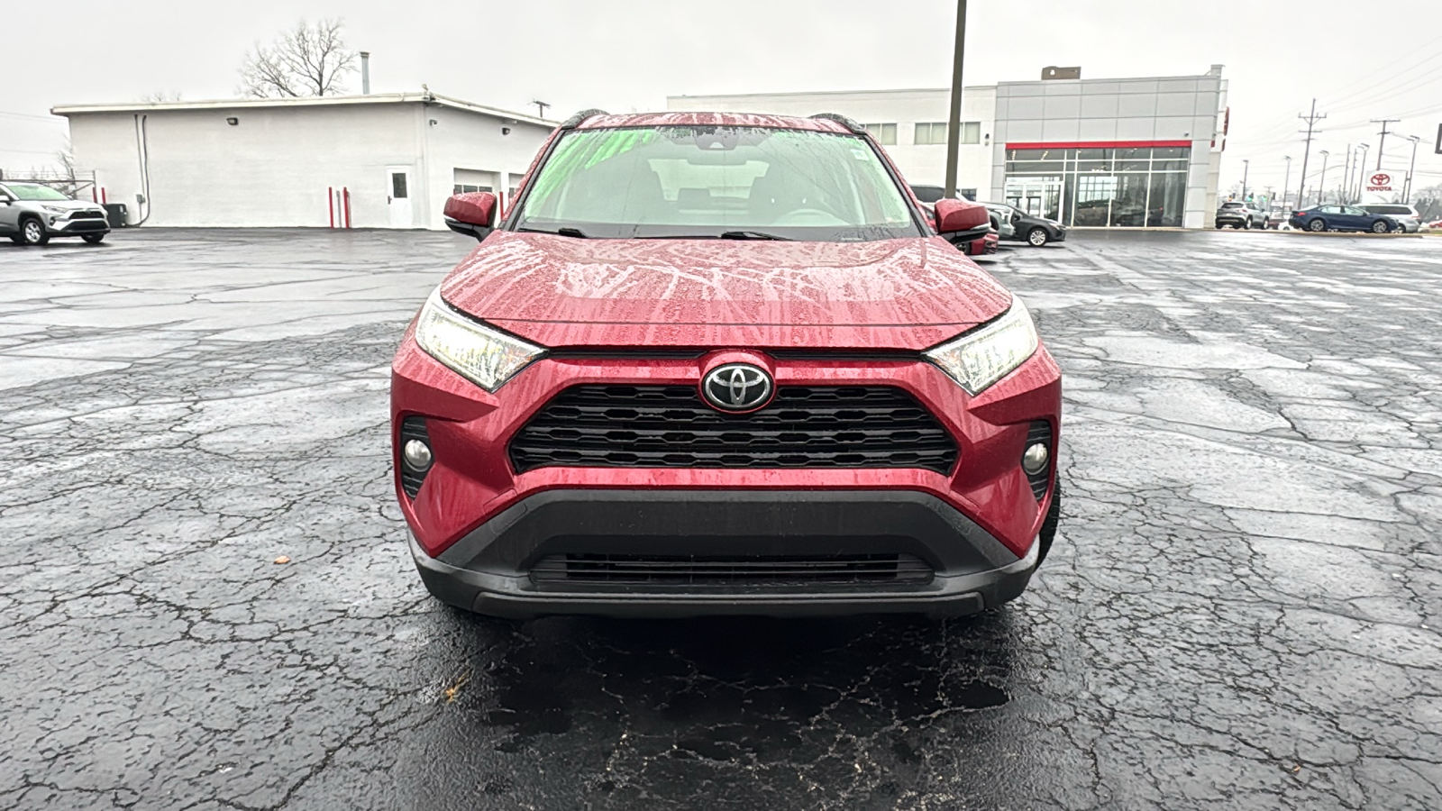 2019 Toyota RAV4 XLE 2