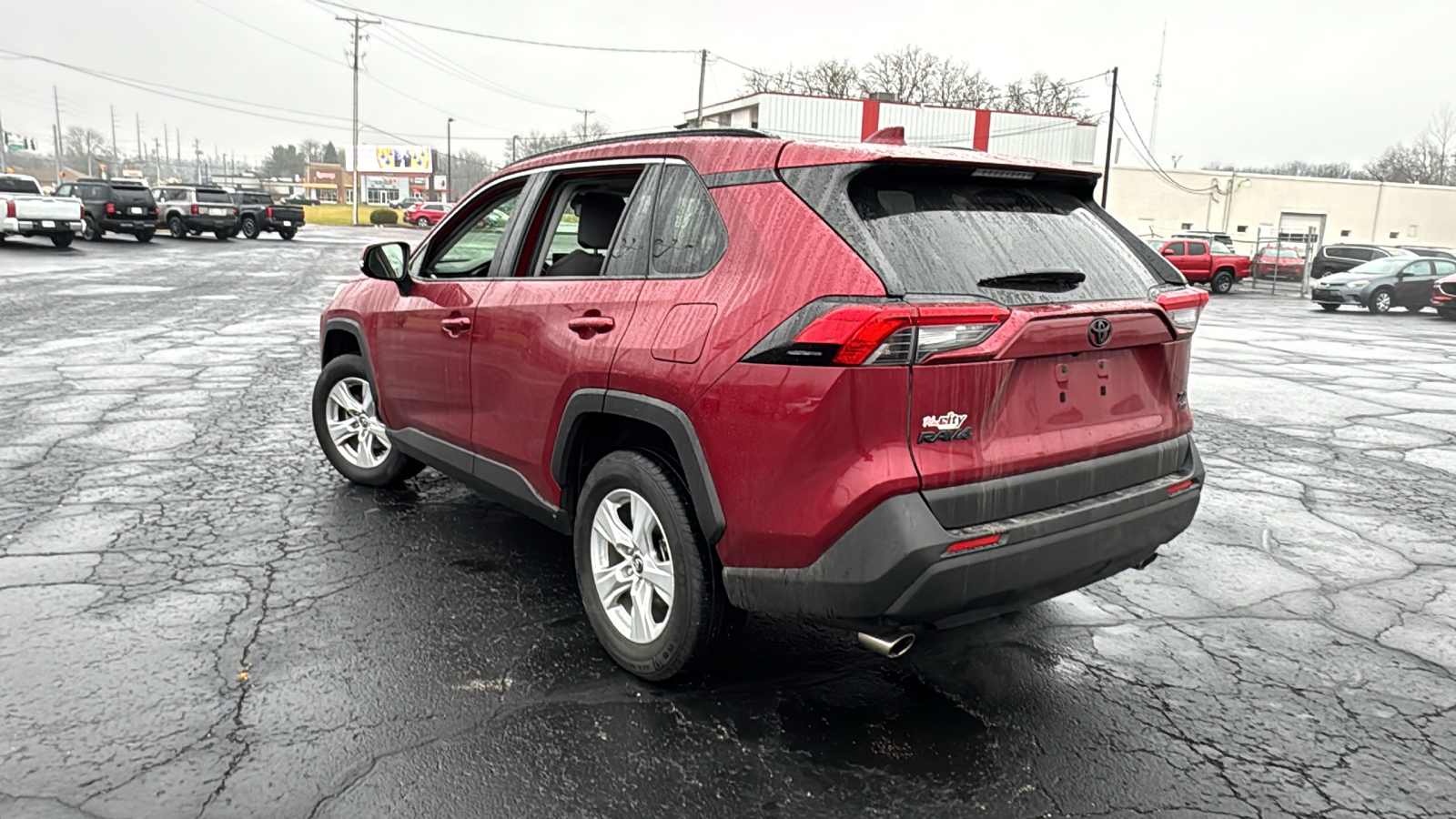 2019 Toyota RAV4 XLE 5