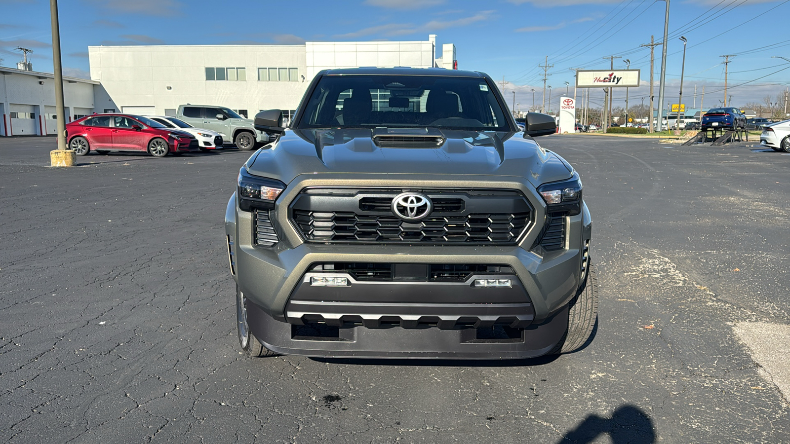 2024 Toyota Tacoma 4WD TRD Sport 2