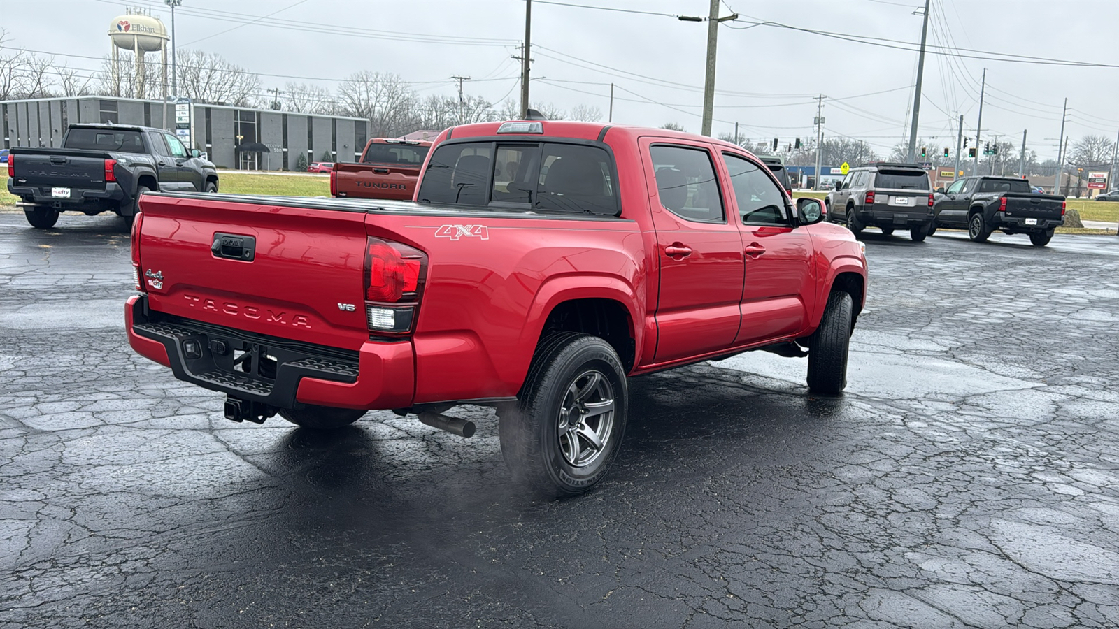 2022 Toyota Tacoma 4WD SR 8