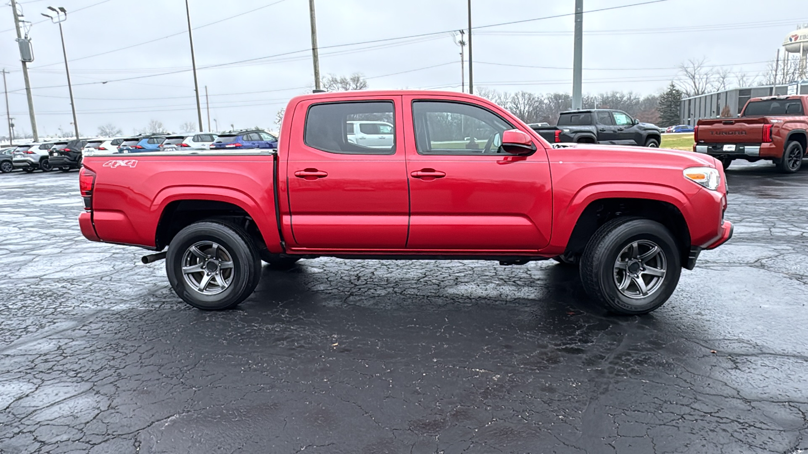 2022 Toyota Tacoma 4WD SR 9