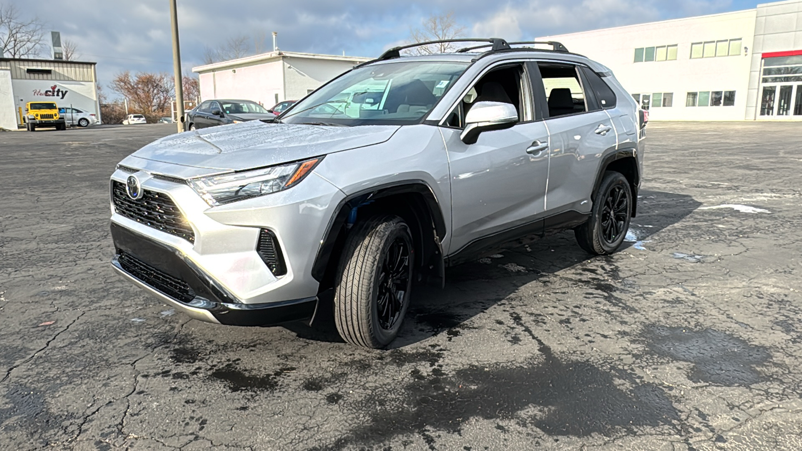 2025 Toyota RAV4 Hybrid SE 3