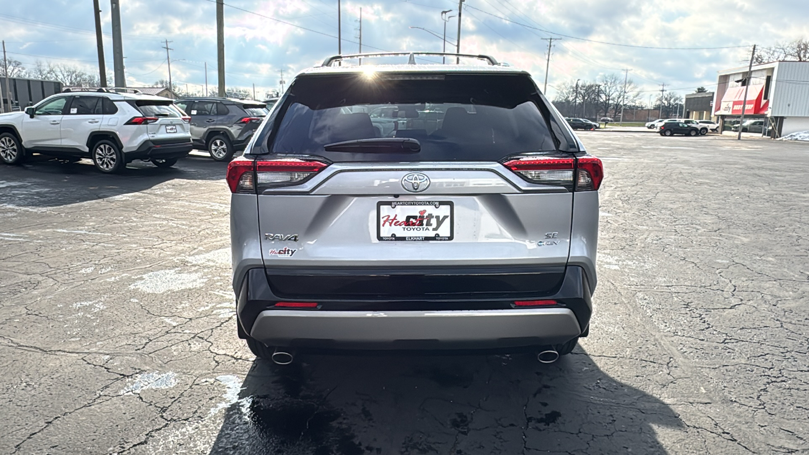 2025 Toyota RAV4 Hybrid SE 6