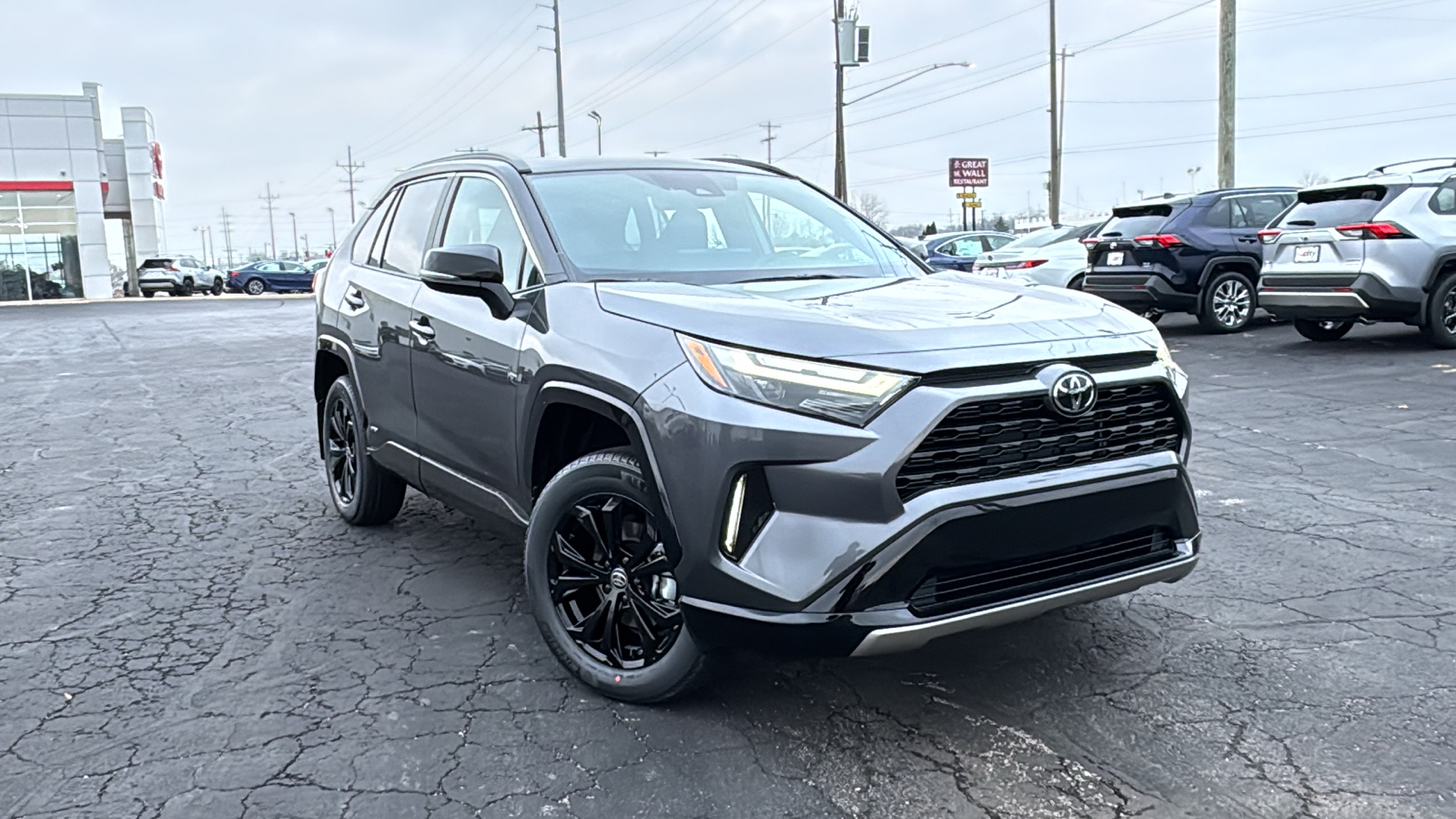 2025 Toyota RAV4 Hybrid XSE 1