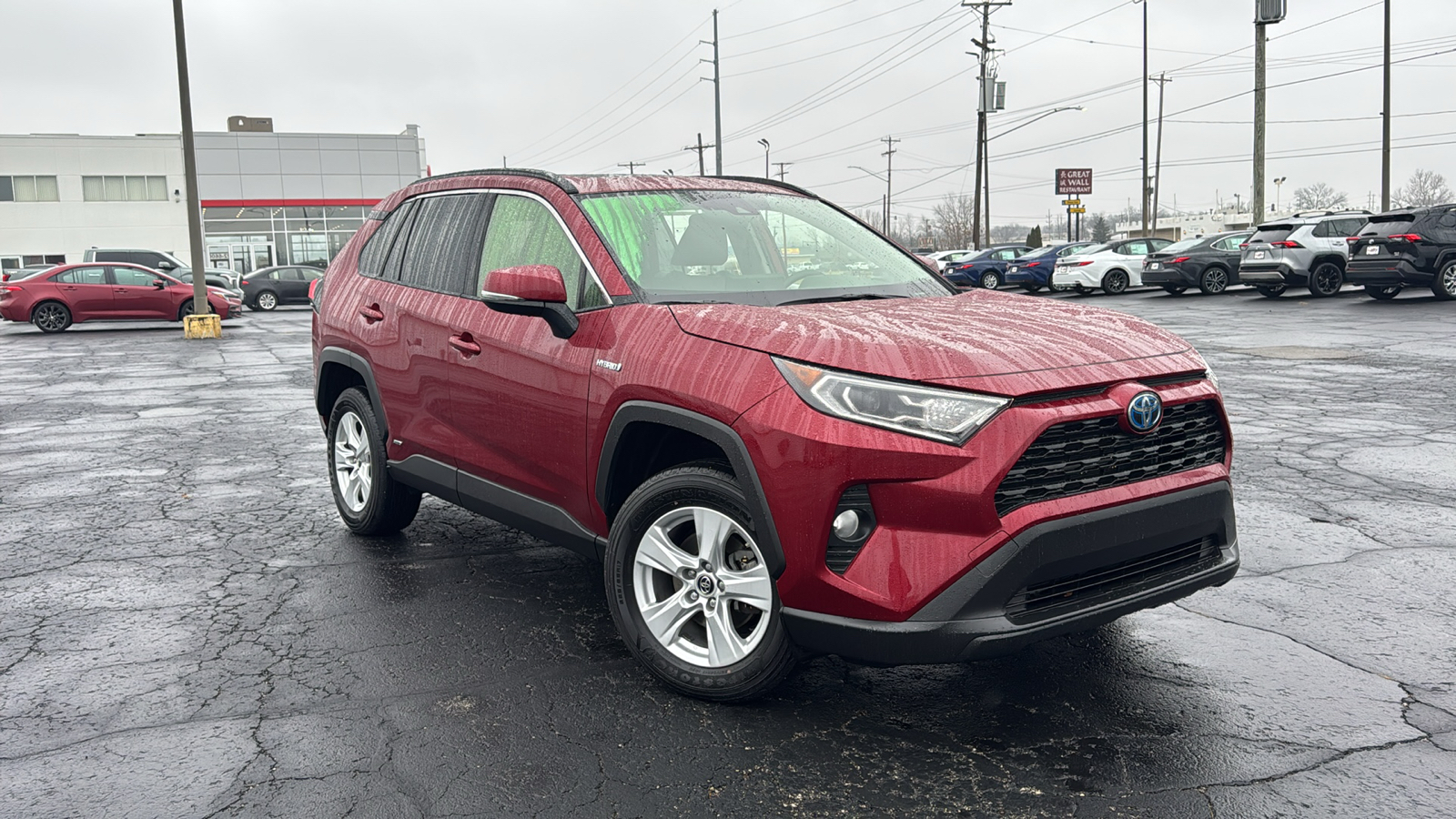 2019 Toyota RAV4 XLE 1