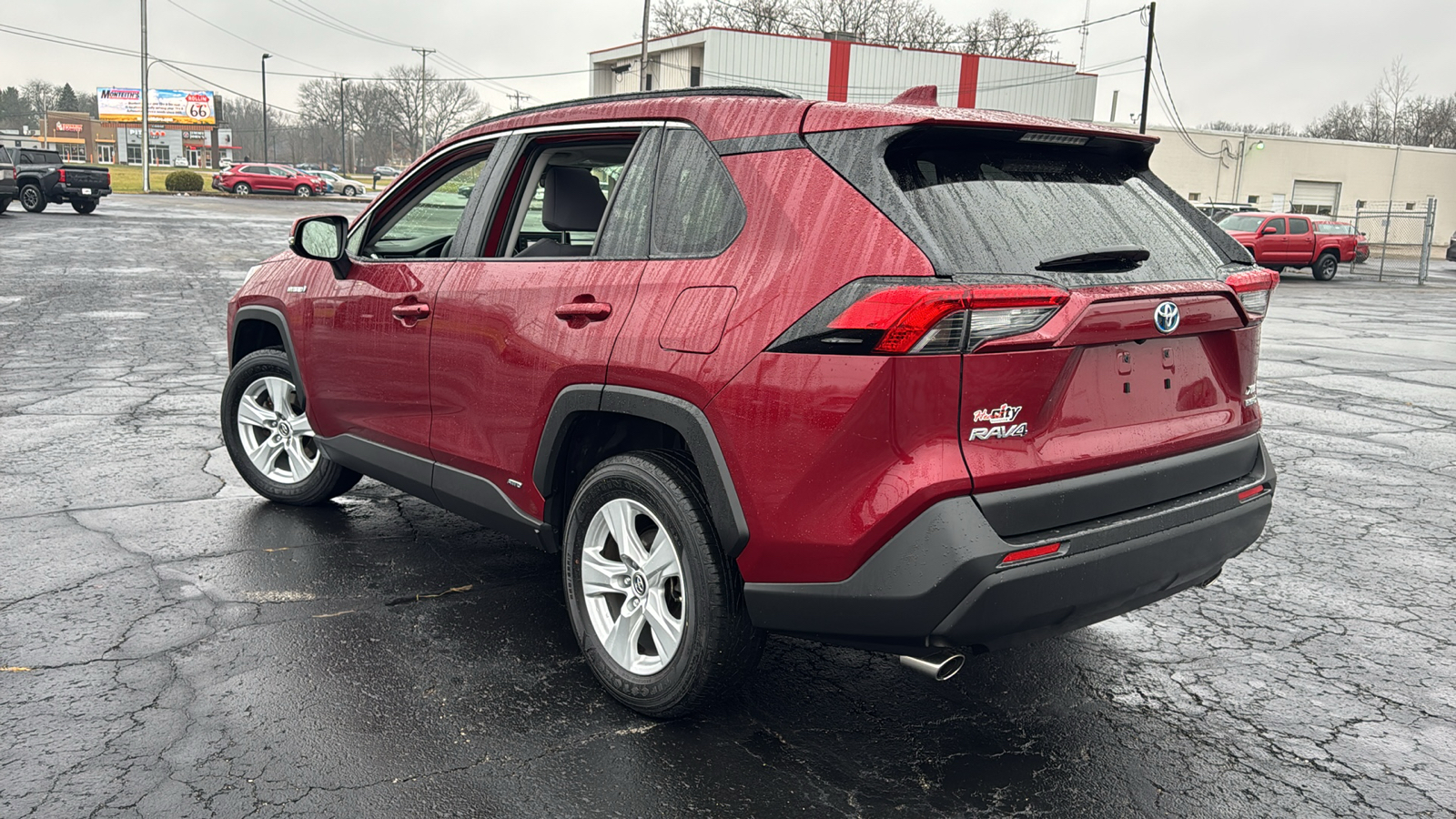 2019 Toyota RAV4 XLE 5