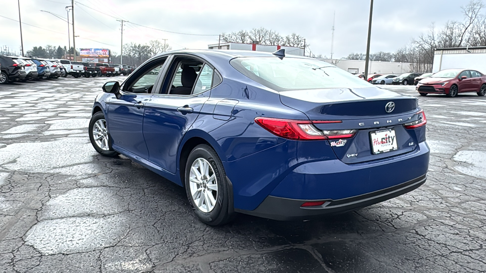 2025 Toyota Camry LE 5