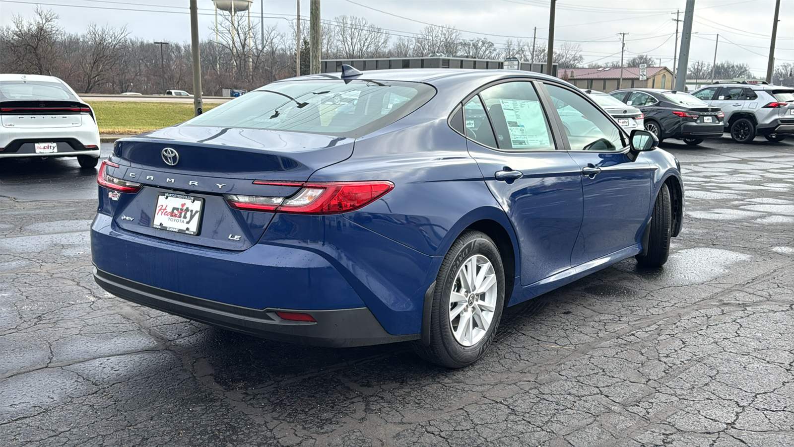 2025 Toyota Camry LE 8