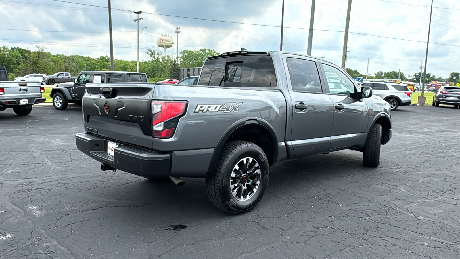 2023 Nissan Titan PRO-4X 7