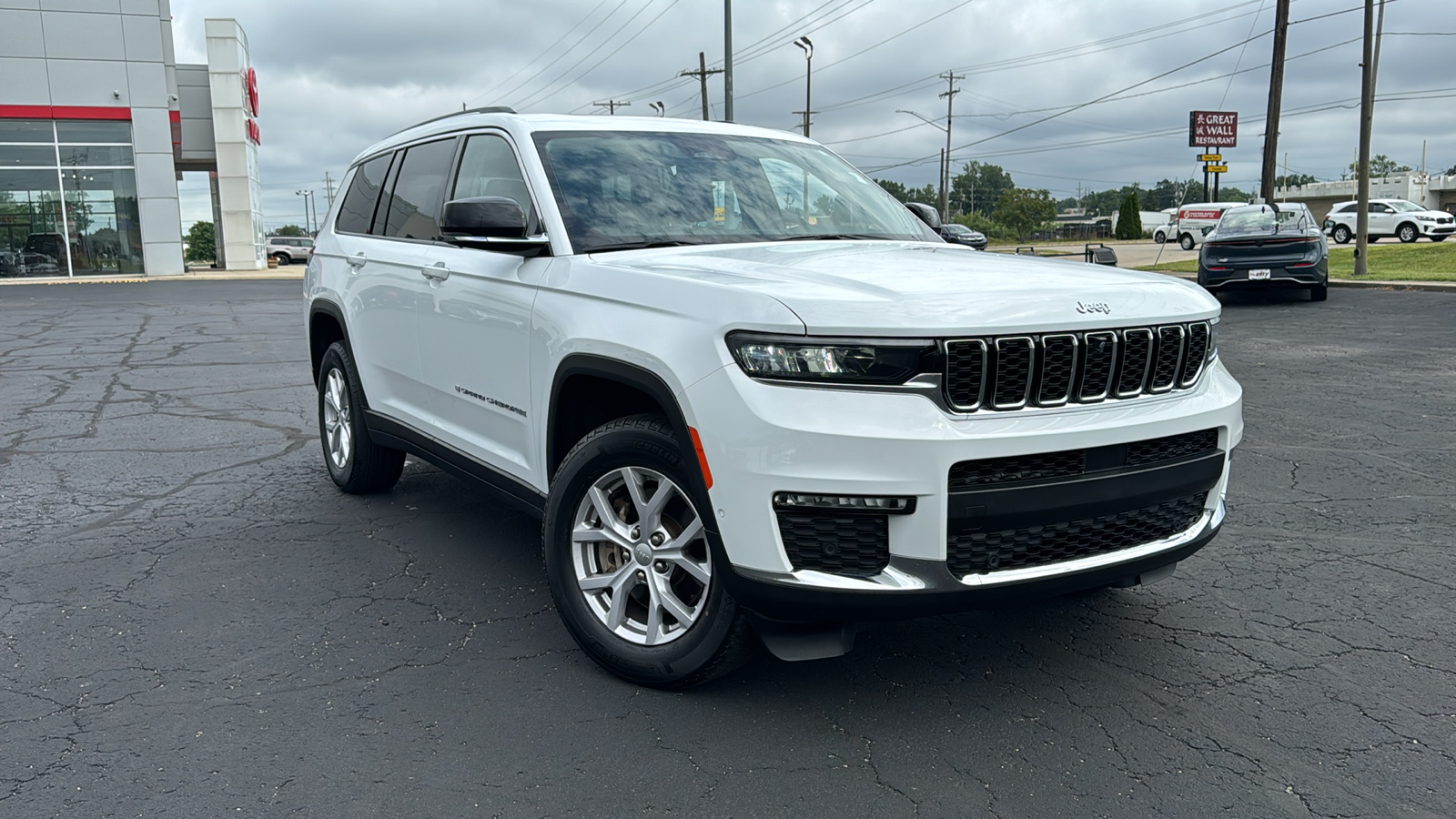 2022 Jeep Grand Cherokee L Limited 1