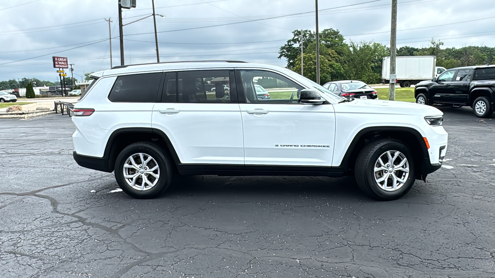 2022 Jeep Grand Cherokee L Limited 10