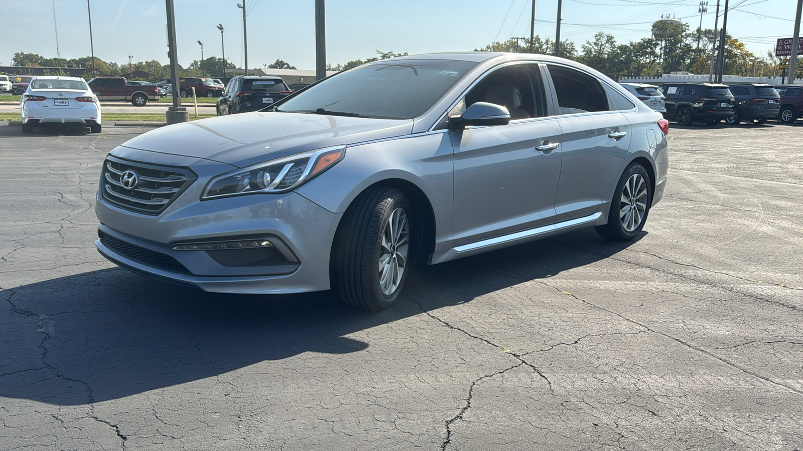 2017 Hyundai Sonata Sport 3