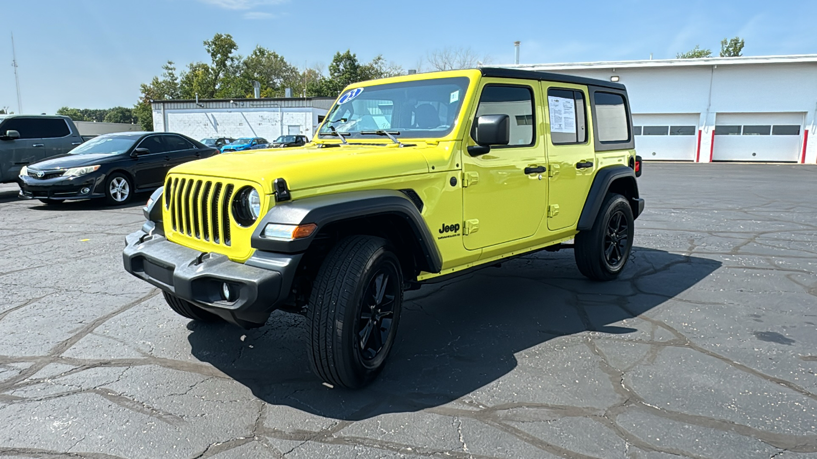 2023 Jeep Wrangler Altitude 3