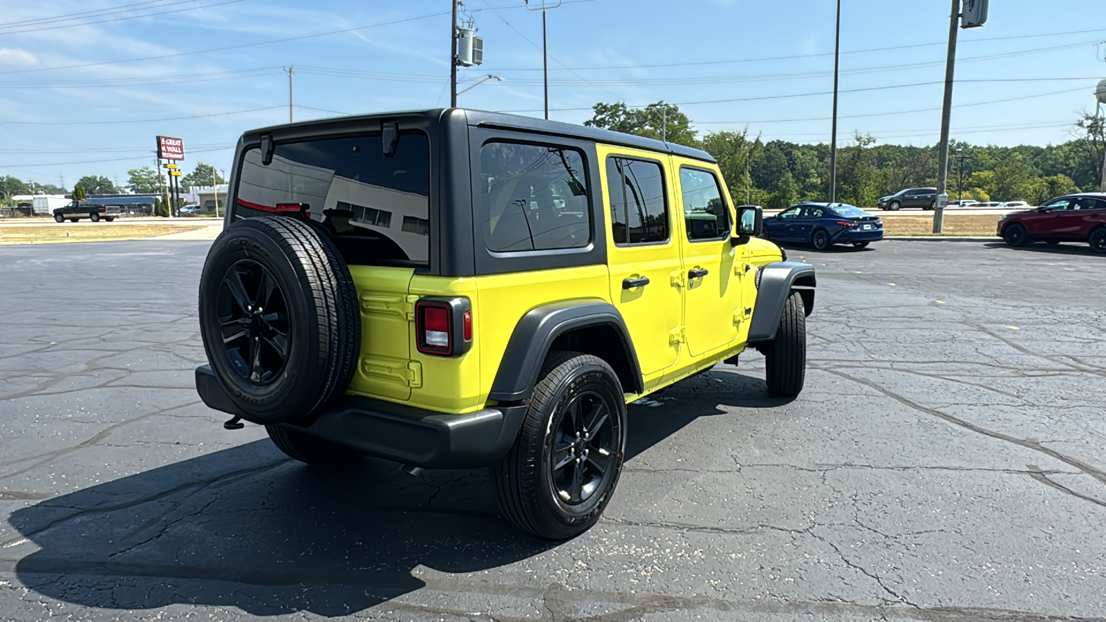 2023 Jeep Wrangler Altitude 8