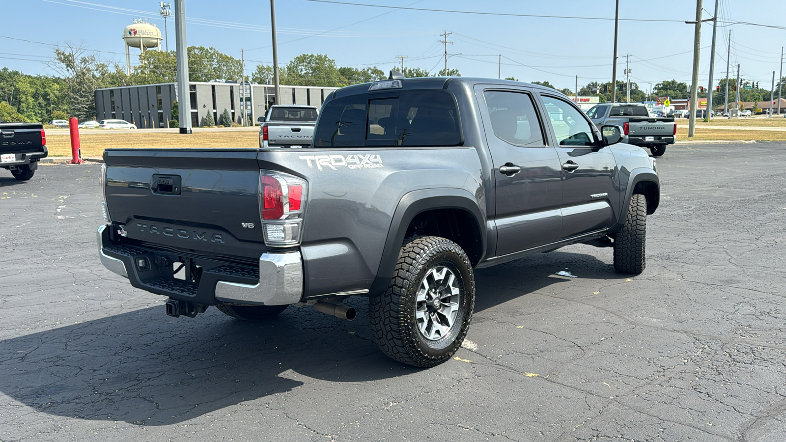 2023 Toyota Tacoma 4WD TRD Off-Road 8