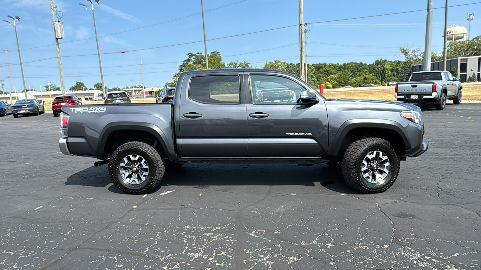 2023 Toyota Tacoma 4WD TRD Off-Road 9