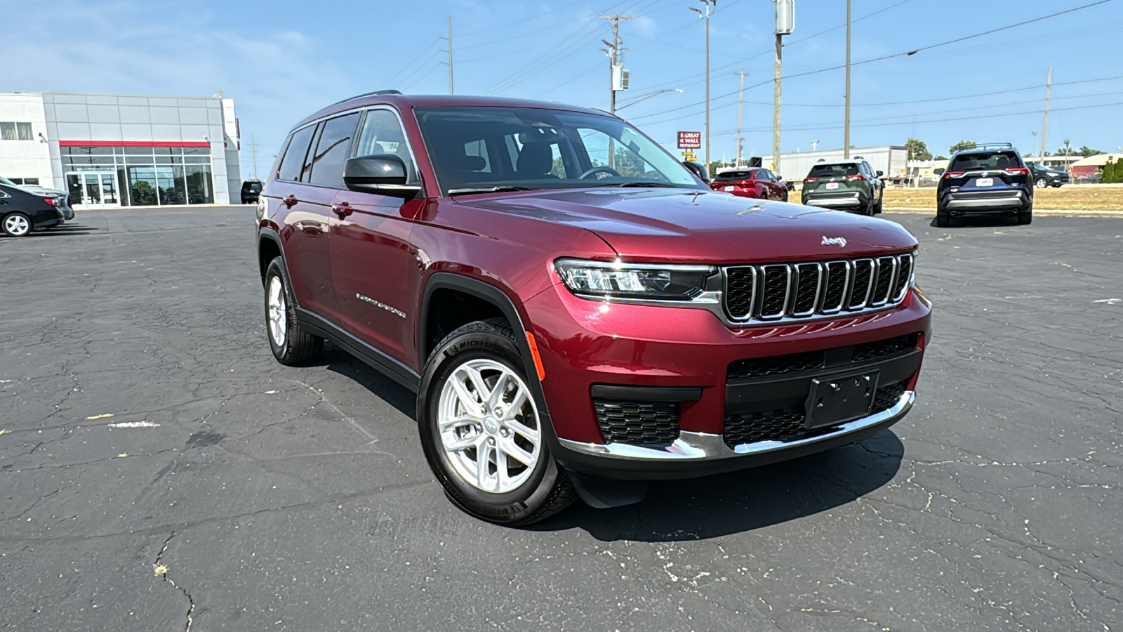 2023 Jeep Grand Cherokee L Laredo 1