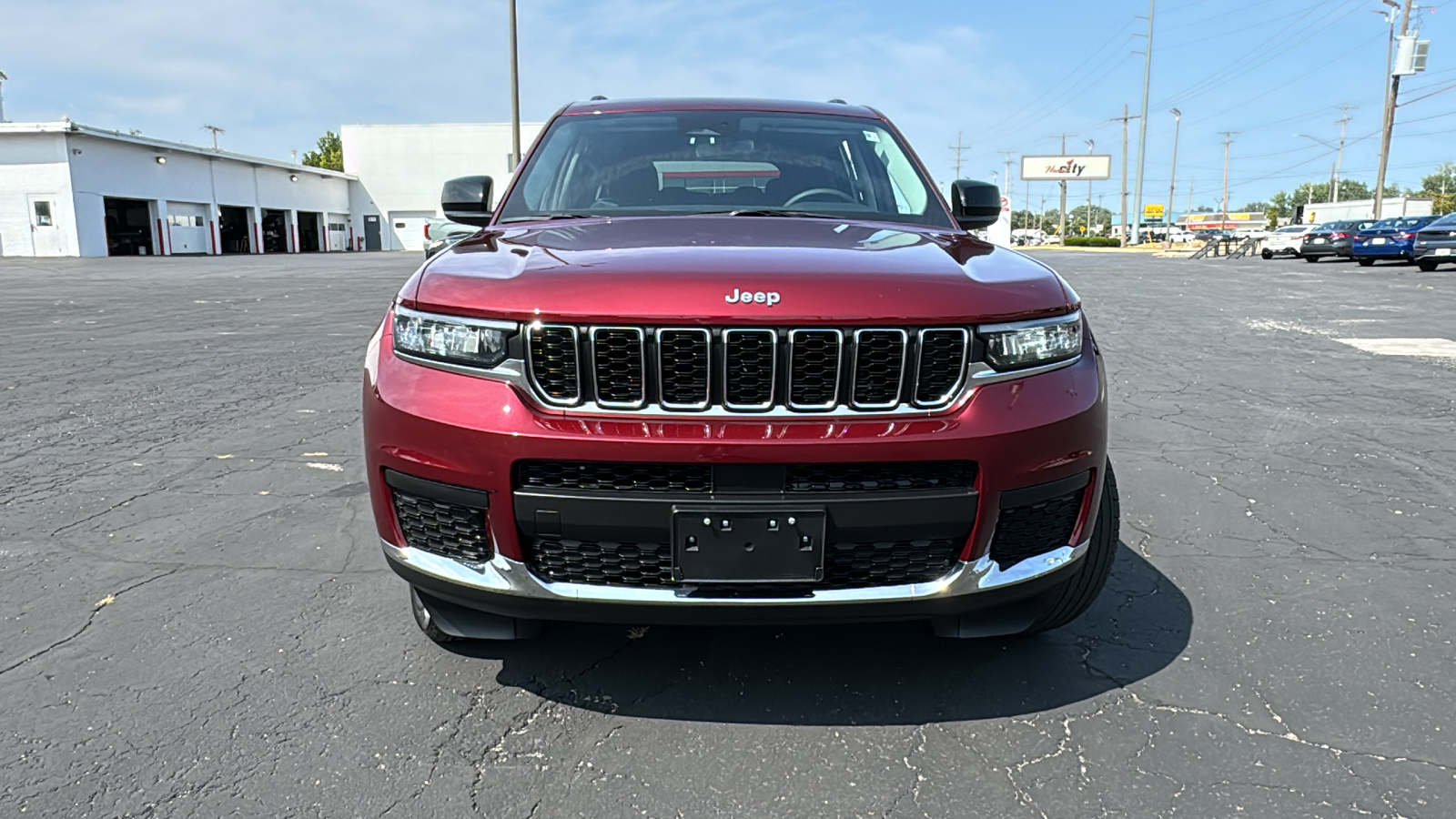 2023 Jeep Grand Cherokee L Laredo 2