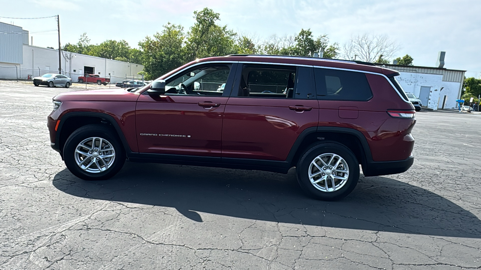 2023 Jeep Grand Cherokee L Laredo 4