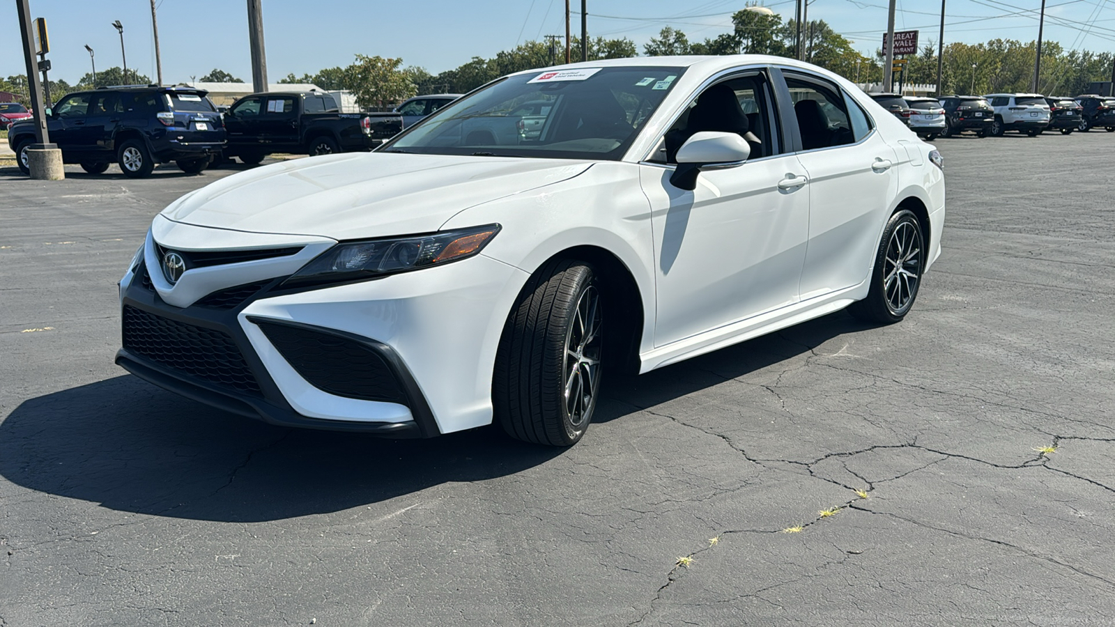 2024 Toyota Camry SE 3