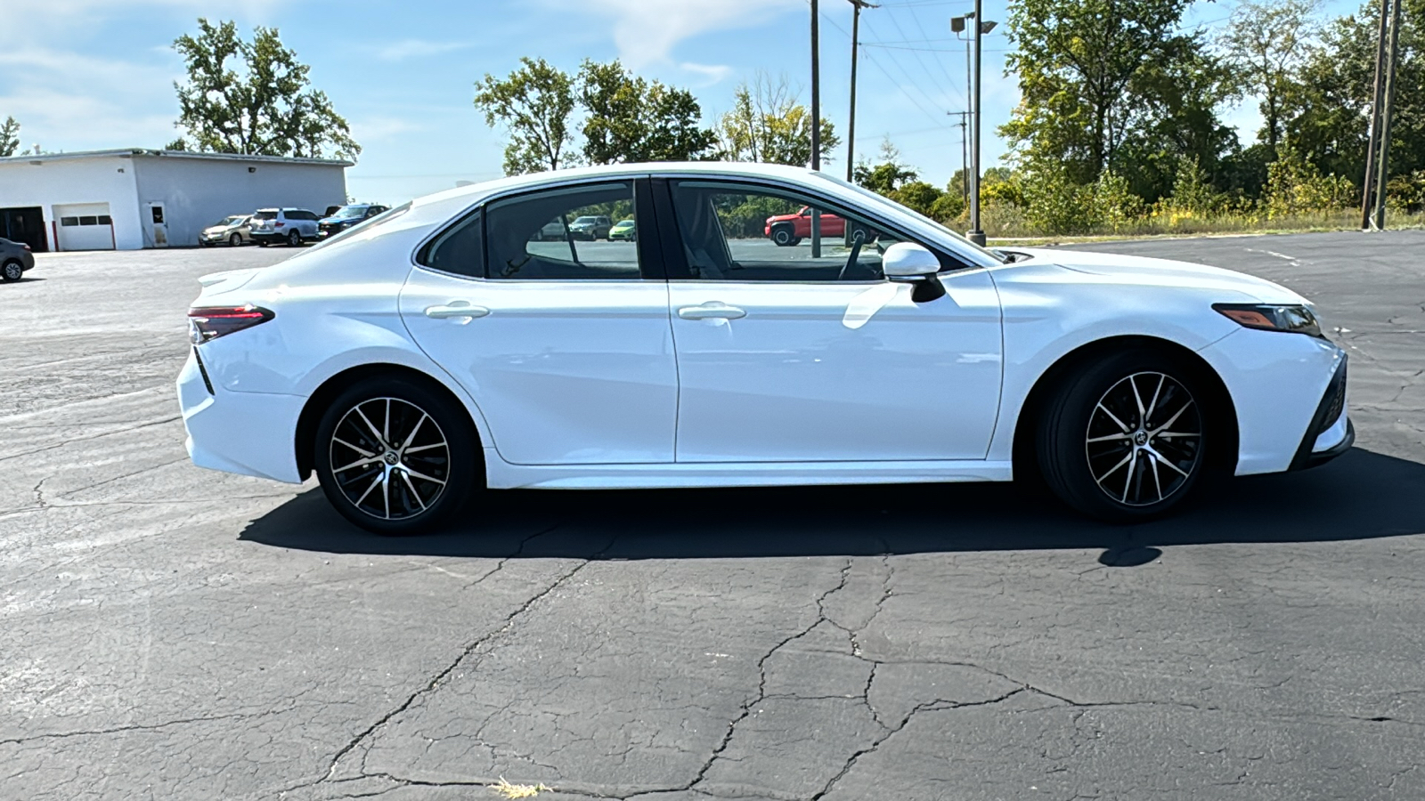 2024 Toyota Camry SE 9