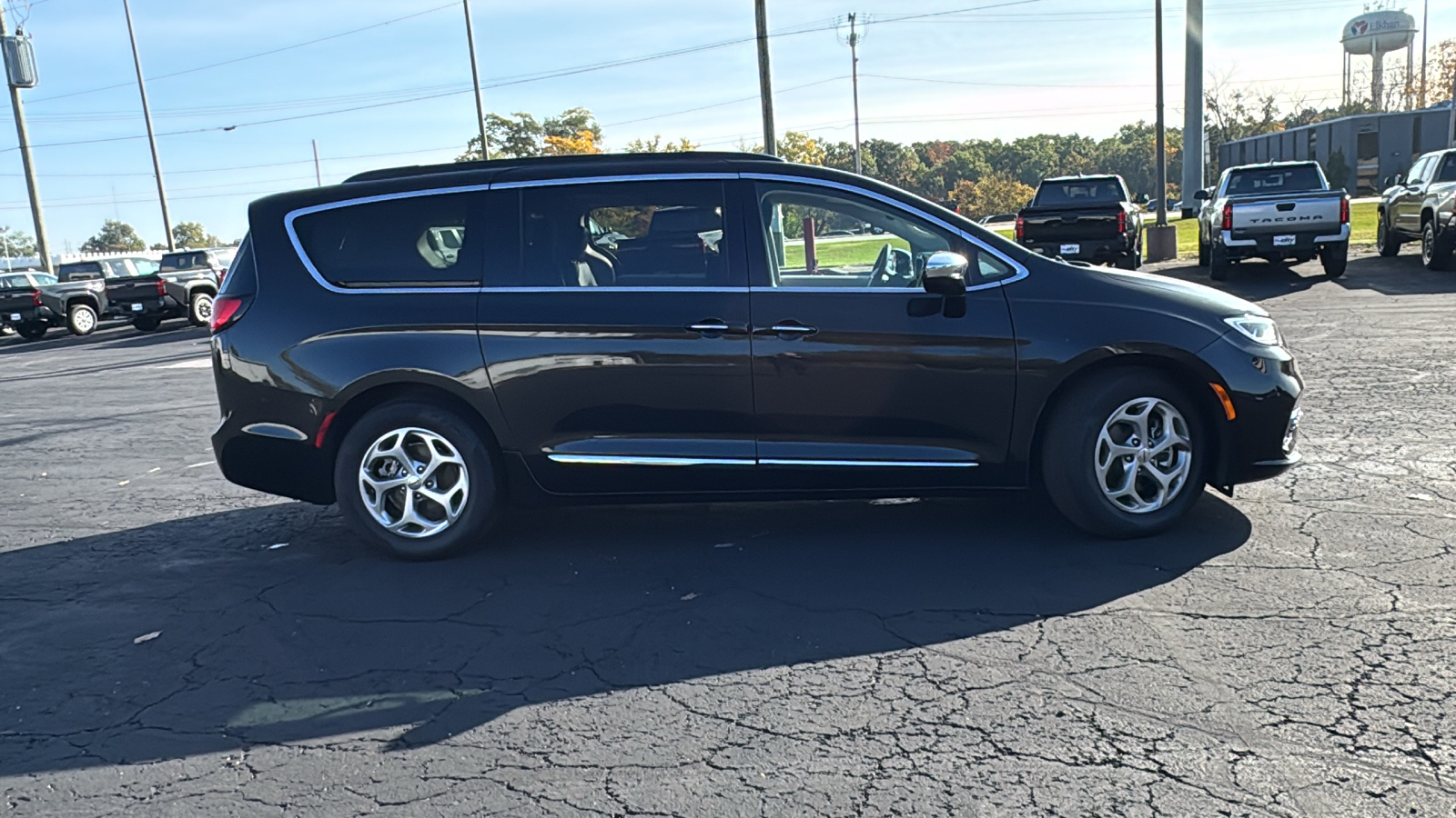 2023 Chrysler Pacifica Limited 10