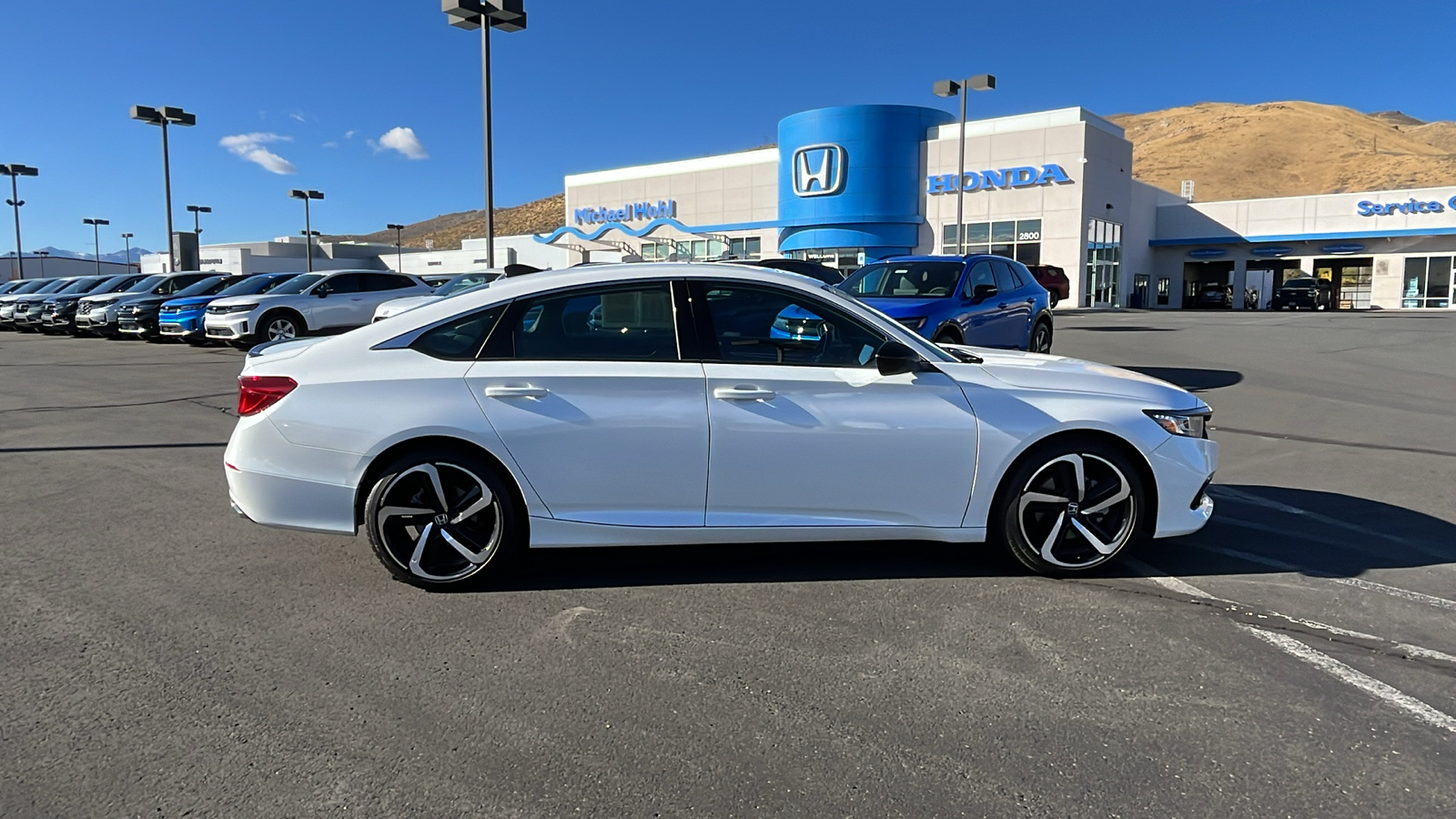 2022 Honda Accord Sedan Sport 2