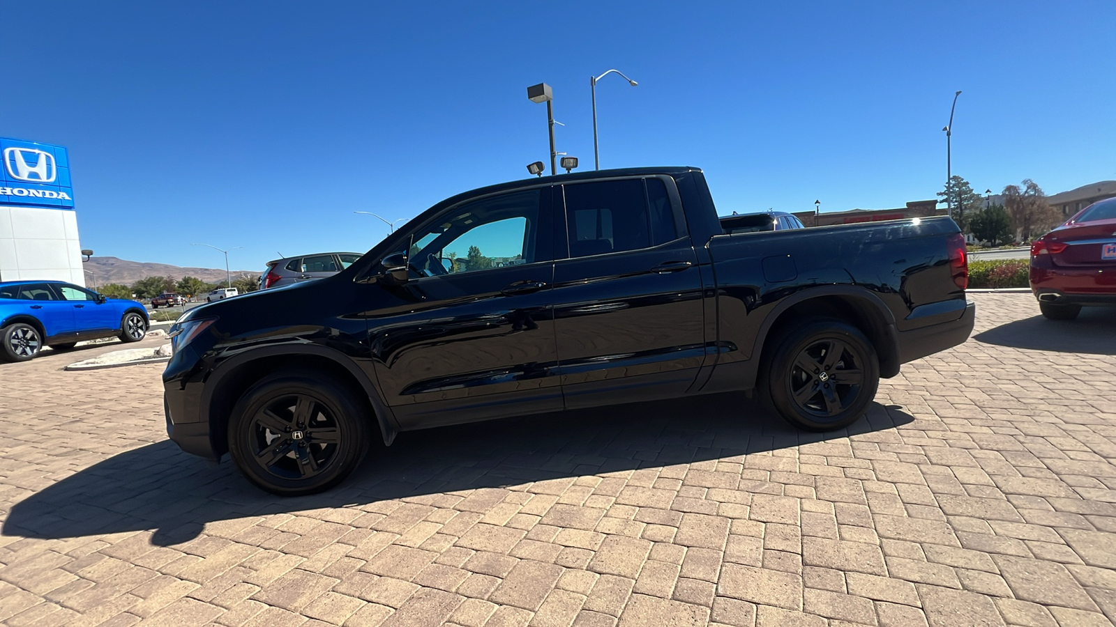 2022 Honda Ridgeline Black Edition 6