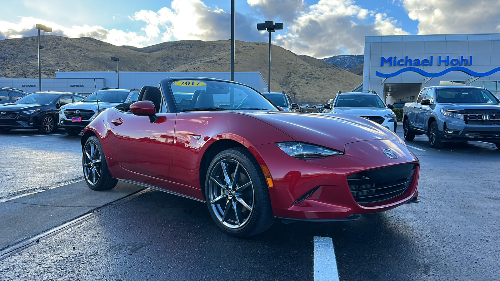 2017 Mazda MX-5 Miata Grand Touring 1