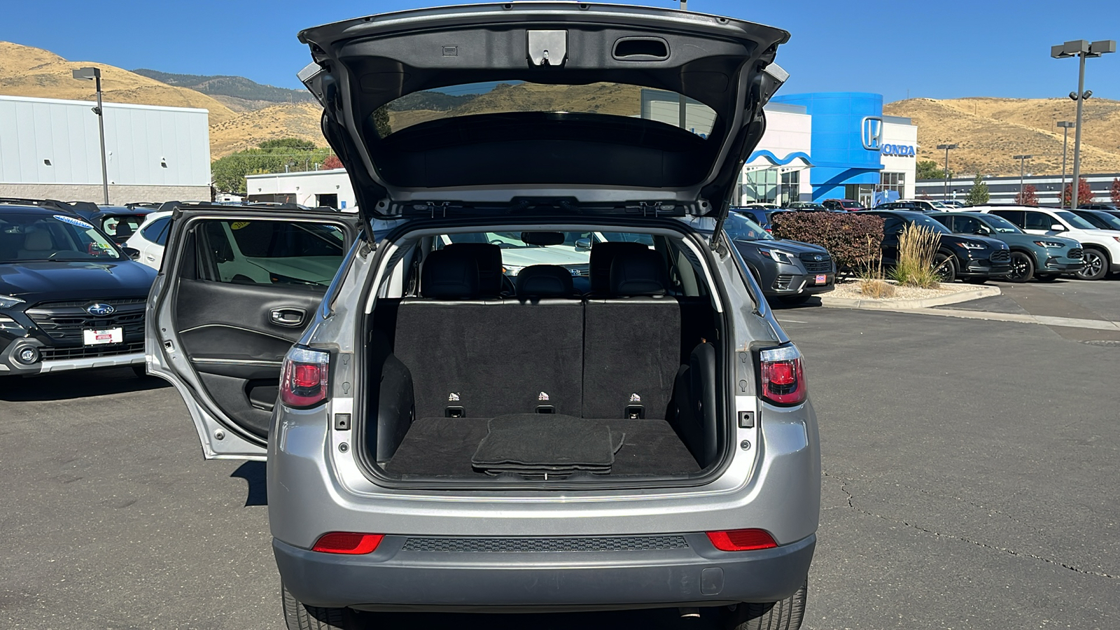 2018 Jeep Compass Latitude 11