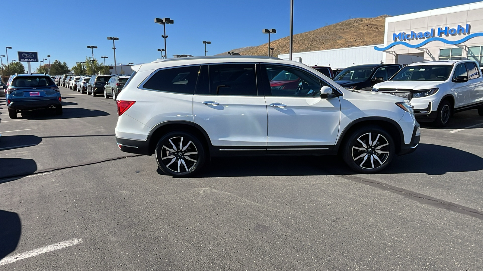 2019 Honda Pilot Touring 7-Passenger 2