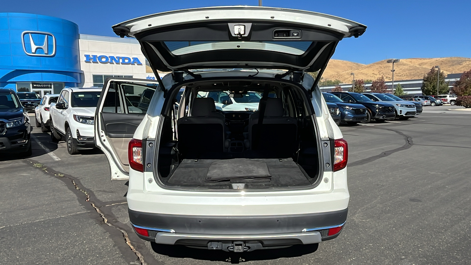 2019 Honda Pilot Touring 7-Passenger 11