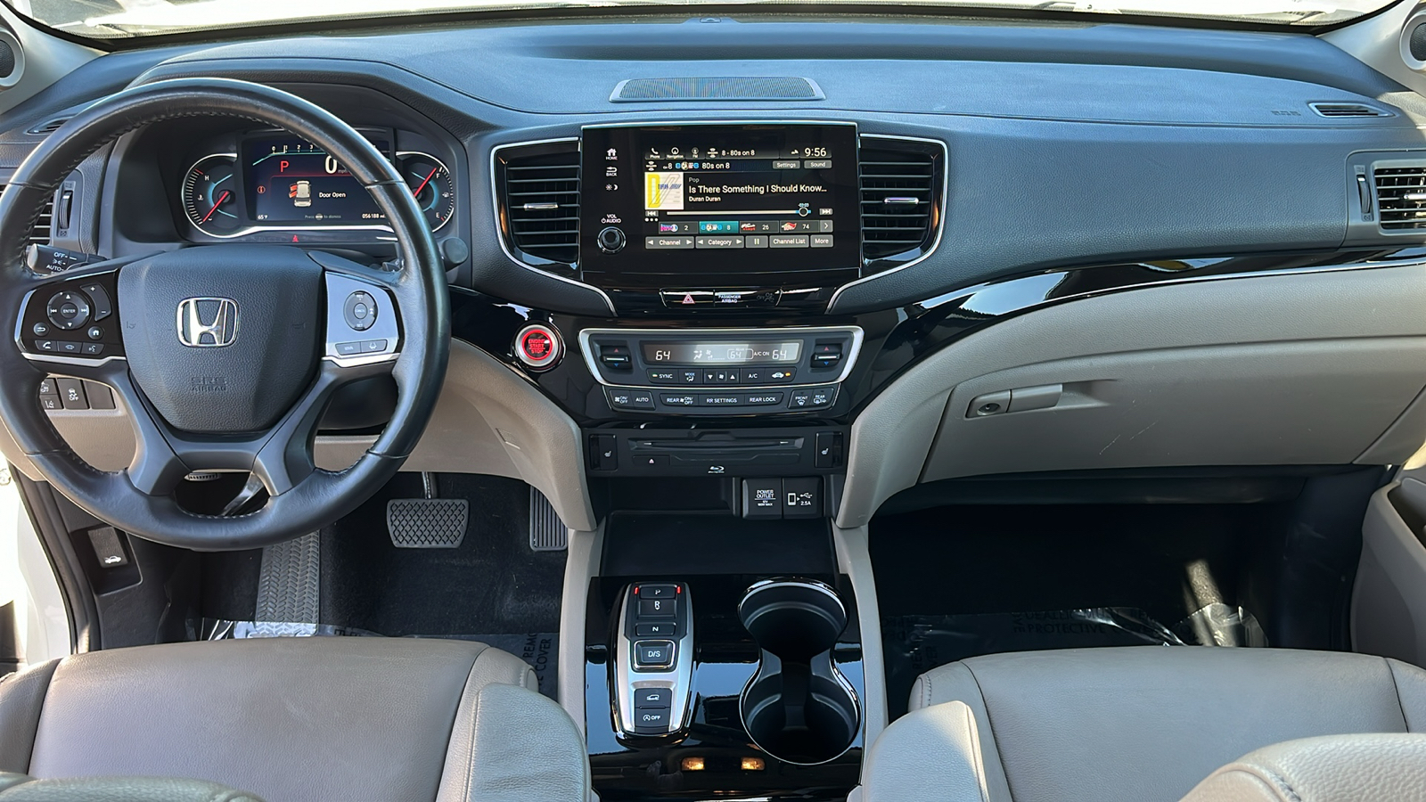 2019 Honda Pilot Touring 7-Passenger 19