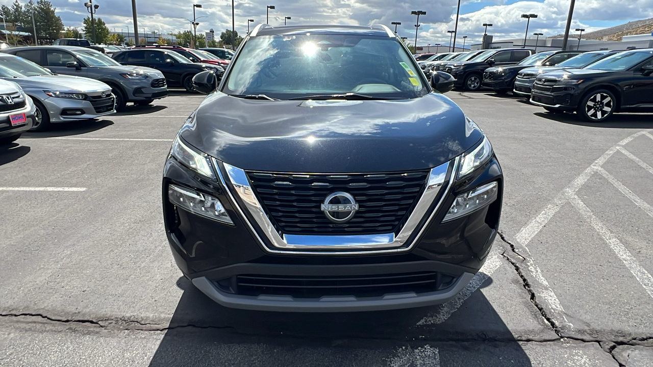 2022 Nissan Rogue SV 8