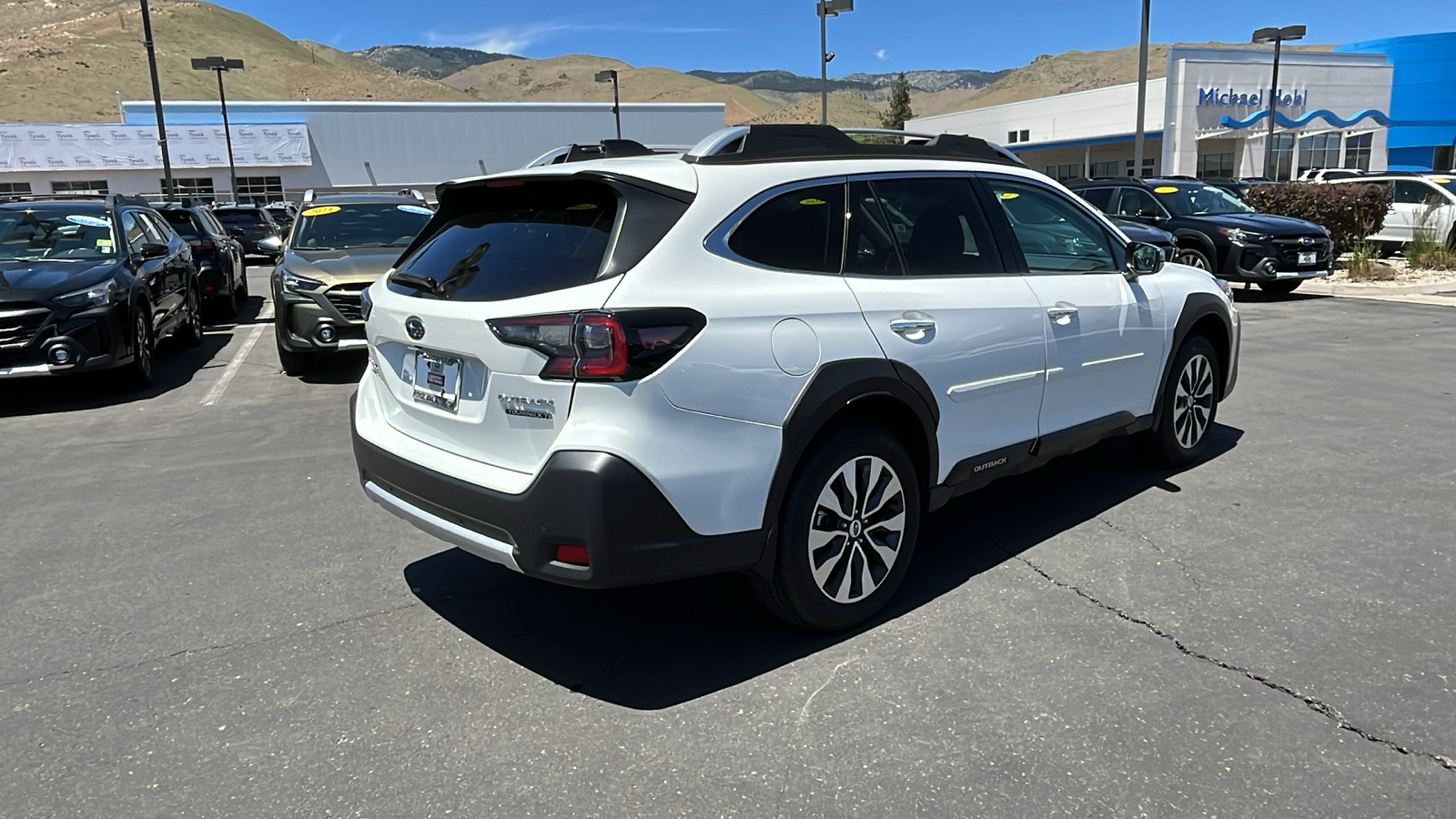 2024 Subaru Outback Touring XT 3