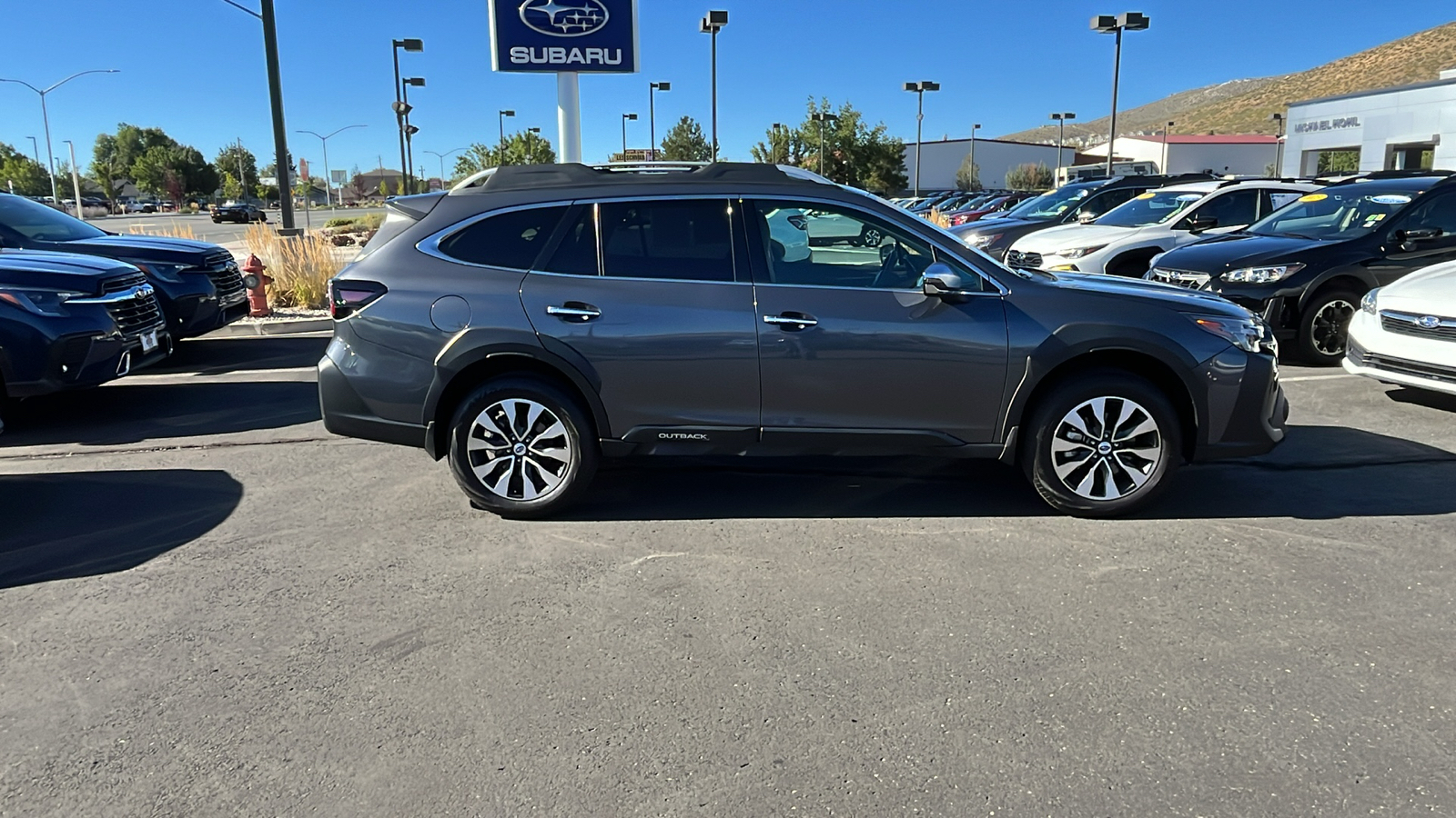 2024 Subaru Outback Touring 2