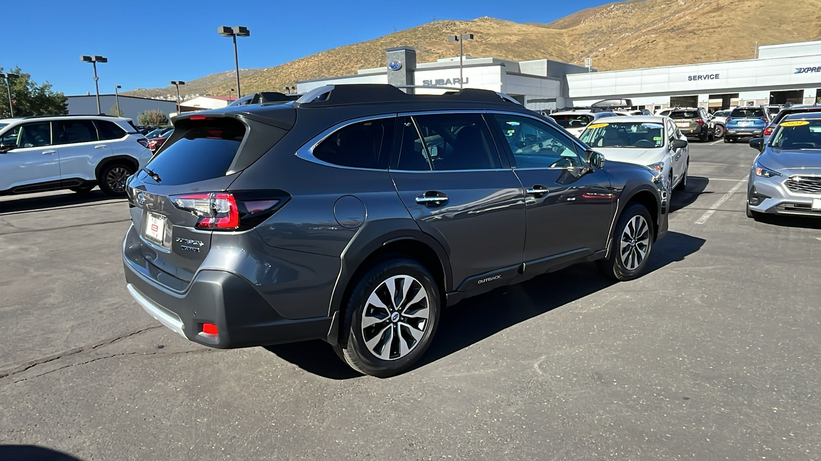 2024 Subaru Outback Touring 3